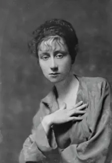 Angle, F. Miss, portrait photograph, 1916 Apr. 28. Creator: Arnold Genthe