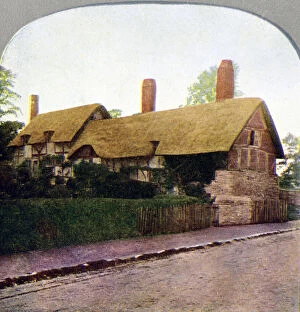Images Dated 18th January 2008: Ann Hathaways cottage, Stratford-upon-Avon, Warwickshire, early 20th century