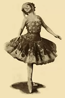 Ballet Dancer Collection: Anna Pavlova, c1910. Creator: Unknown