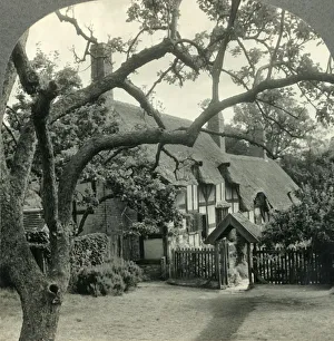 Picket Fence Prints: Anne Hathaways Cottage, Shottery, England, c1930s. Creator: Unknown