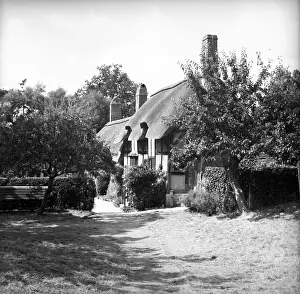 Shakespeare Prints: Anne Hathaway's Cottage, Shottery, Stratford-upon-Avon, Warwickshire, c1955