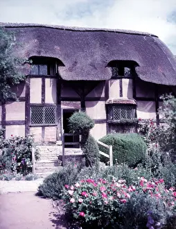 Cottages Prints: Anne Hathaway's Cottage, Stratford-on-Avon