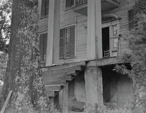 Dilapidated Prints: Antebellum plantation house in Greene County, Georgia, 1937. Creator: Dorothea Lange