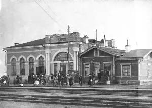 Russian Federation Prints: Anzherskaya railway station, 1911. Creator: Kozlov