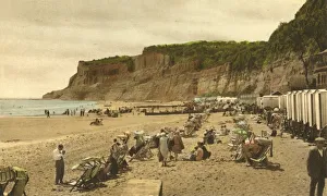 Deck Chair Prints: Appley Beach and Cliffs, Shanklin, I. W. 1933. Creator: Unknown