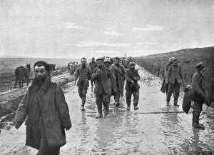 Muddy Prints: Apres notre succes du 15 decembre au Nord de Verdun; un convoi de 300 prisonniers