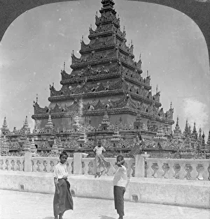 Mandalay Prints: Arakan Pagoda, Mandalay, Burma, 1908. Artist: Stereo Travel Co