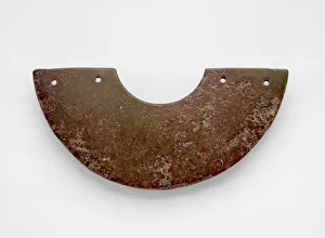 Arc-shaped pendant (huang ?), made from a disk (bi ?), Late Neolithic period Arc-shaped pendant (huang ?), made from a disk (bi ?), Late Neolithic period