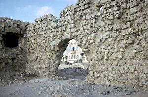Acco Gallery: Arch in the seawall of Acre