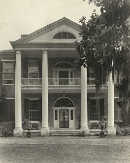 Arlington, Natchez, Adams County, Mississippi, 1938. Creator: Frances Benjamin Johnston
