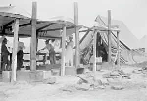 50th Anniversary Prints: Army Stoves - Gettysburg, 1913. Creator: Bain News Service