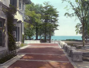 Arnold Schlaet house, Campo Point, Saugatuck, Connecticut, c1915. Creator: Frances Benjamin Johnston