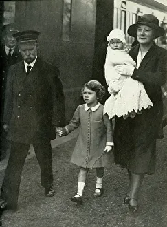 Windsor Margeret Prints: Arriving at Glamis with Her New Sister - August, 1931, 1947. Creator: Unknown