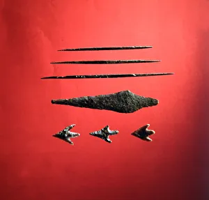 Prehistory Prints: Arrowheads peduncle and fins on flint, dagger and biconical punches on copper