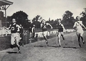 Edwin Prints: Arthur Duffey, American athlete, running a race, 1902. Artist: Edwin Levick