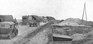 Lorries Prints: Au Volant; Une route du front: arrivee des convois dans la zone avancee