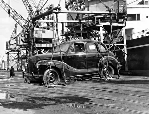 Lifting Gallery: Austin A40 Devon for export, Cardiff 1950. Creator: Unknown
