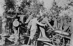 Shells Prints: Austrians loading 30.5 cm gun, between c1915 and 1918. Creator: Bain News Service