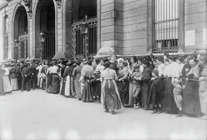 Relief Agency Prints: Awaiting relief, Paris, between c1914 and c1915. Creator: Bain News Service