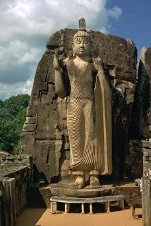 Awkana Buddha, a colossal statue