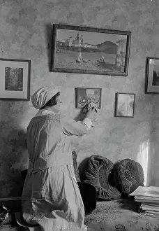 Cleaning Prints: Baker, between c1915 and c1920. Creator: Bain News Service