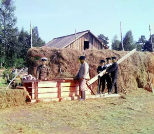 Group Portraits Prints: Baling machine for hay, 1915. Creator: Sergey Mikhaylovich Prokudin-Gorsky