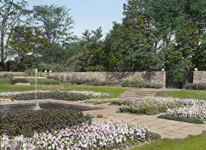 Garden Wall Prints: Bartow Mansion, International Garden Club