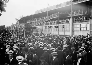 Tipping Hat Prints: Baseball, Professional - President Wilson Leaving Ball Park
