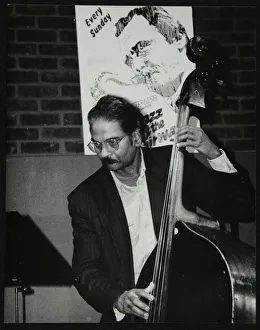 Hertfordshire Gallery: Bassist Val Mannix playing at The Fairway, Welwyn Garden City, Hertfordshire, 1998