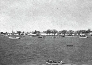 Gambia Prints: Bathurst. Vue generale; L'Ouest Africain, 1914. Creator: Unknown