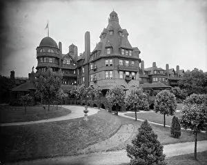 Transparency Prints: Battery Park Hotel, Asheville, N.C. c1902. Creator: William H. Jackson