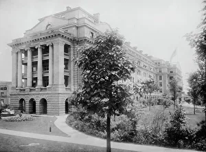 Alternative Medicine Prints: Battle Creek Sanitarium, between c1910 and c1915. Creator: Bain News Service
