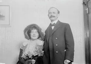 Reformer Prints: B.B. Lindsey and wife, between c1910 and c1915. Creator: Bain News Service
