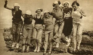 Henry Ewhite Prints: Beach pyjamas, 1930, (1933). Creator: Unknown