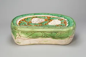 Jin Dynasty Prints: Bean-Shaped Pillow with Peony Scroll, Jin dynasty, (1115-1234), 12th / 13th century
