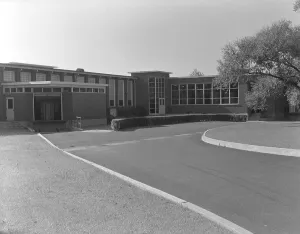 Commerce Prints: Becton Dickinson, East Rutherford, New Jersey, 1952. Creator: Gottscho-Schleisner, Inc