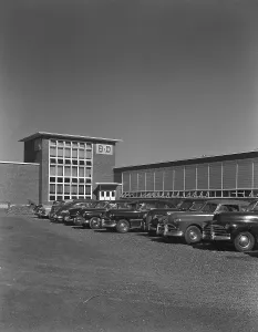Car Park Prints: Becton Dickinson, East Rutherford, New Jersey, 1952. Creator: Gottscho-Schleisner, Inc