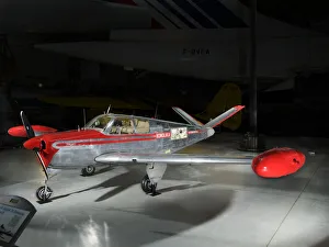 Beechcraft 35 Bonanza, 1947-1981. Creator: Beech Aircraft Corporation Beechcraft 35 Bonanza, 1947-1981. Creator: Beech Aircraft Corporation