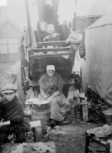Displacement Prints: Belgian Refugees, at Bergen-op-zoom, between c1914 and c1915. Creator: Bain News Service