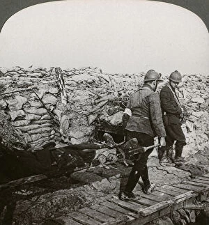 Stretcher Bearer Collection: Belgian stretcher bearers carrying wounded in a trench, Dixmude, Belgium, World War I