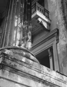 Fa And Xe7 Prints: Belle Grove Plantation, 1858, Louisiana, 1936?. Creator: Walker Evans
