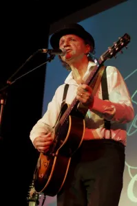 Crawley Prints: Ben Tyzack, Crawley Blues Festival, Hawth, Crawley, Oct 2015. Artist: Brian O Connor
