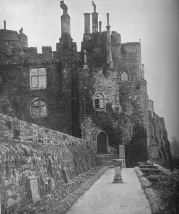 Berkeley Castle, the seat of the Rt. Hon. Lord Fitzhardinge, c1913 Berkeley Castle, the seat of the Rt. Hon. Lord Fitzhardinge, c1913