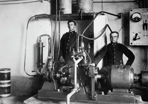 Telegraphy Prints: Bermocchi & his wireless iconograph, between c1910 and c1915. Creator: Bain News Service