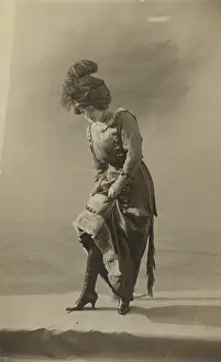 Boots Prints: Betty Daussemond, 1890-1910. Creator: Paul Nadar