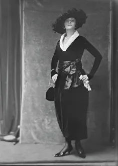 Hands On Hips Prints: Betty, Miss, portrait photograph, 1917 Sept. 27. Creator: Arnold Genthe