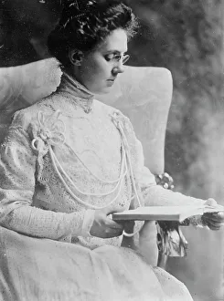 Learning Prints: Beulah Kennard, between c1910 and c1915. Creator: Bain News Service