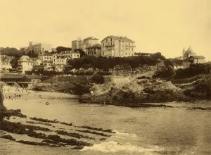 Sheltered Prints: Biarritz - Le Port-Vieux, c1930. Creator: Unknown