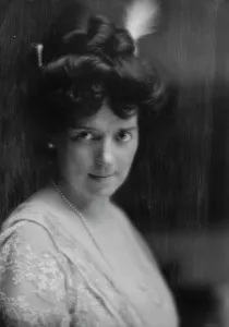 Seductive Prints: Birmingham, Lillian, Miss, portrait photograph, 1913 July 10. Creator: Arnold Genthe