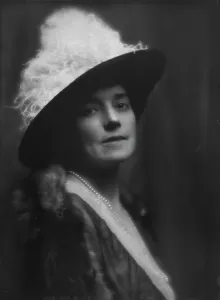 Birmingham, Lillian, Miss, portrait photograph, 1913 July 10. Creator: Arnold Genthe